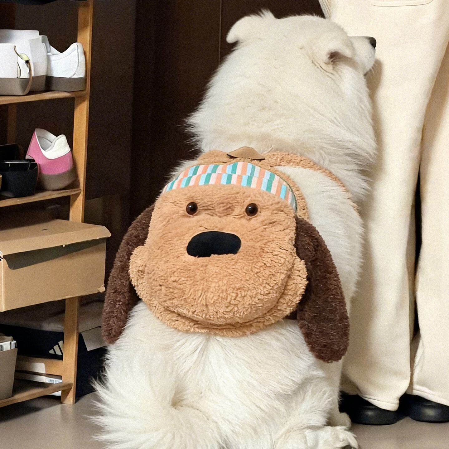 宠物狗狗自背包大型犬外出便携书包萨摩耶金毛可爱毛绒包包配饰