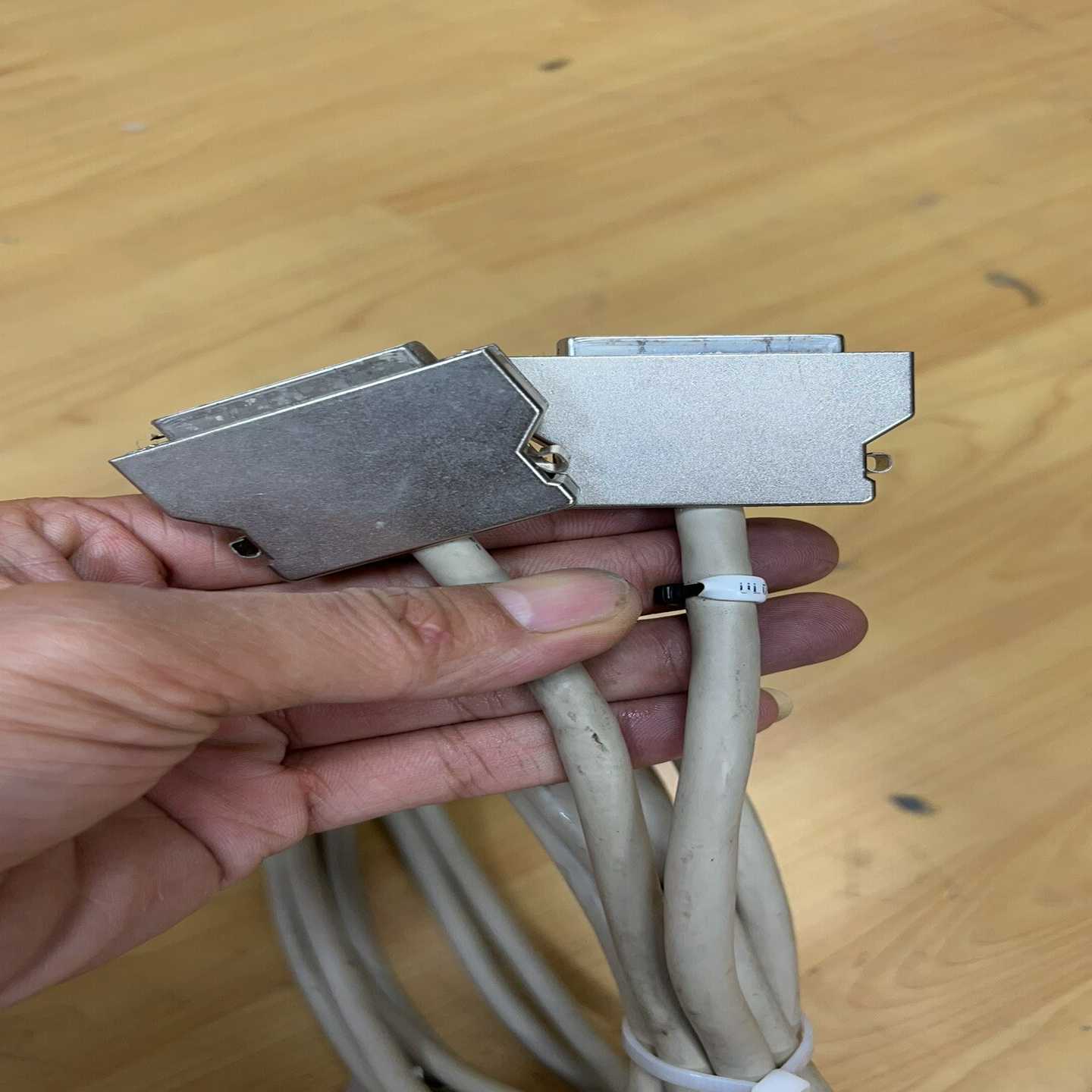 （议价）机器人RC5，RC7-8控制柜io线，公母头，2