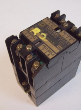 SQUARE D 8501L080 SER. A INDUSTRIAL CONTROL RELAY  USED  FRE