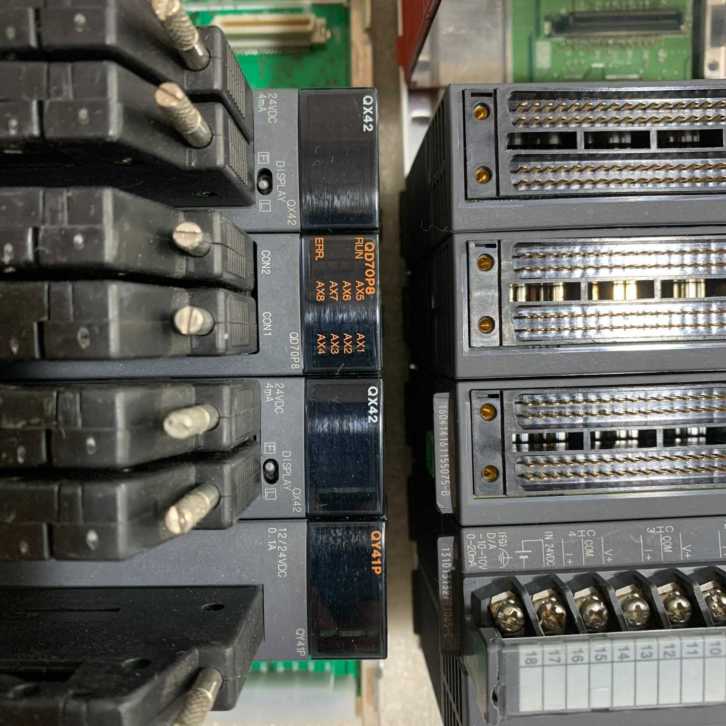 爱发科显示器爱发科显示器GP-1000G通电显示【卡奥电子】