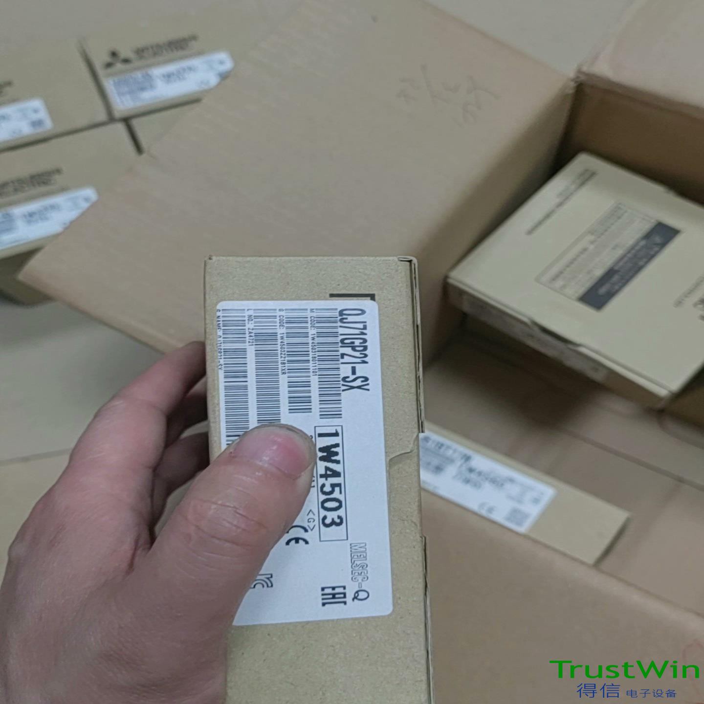 【请询价】三菱QJ71GP21-SX模块