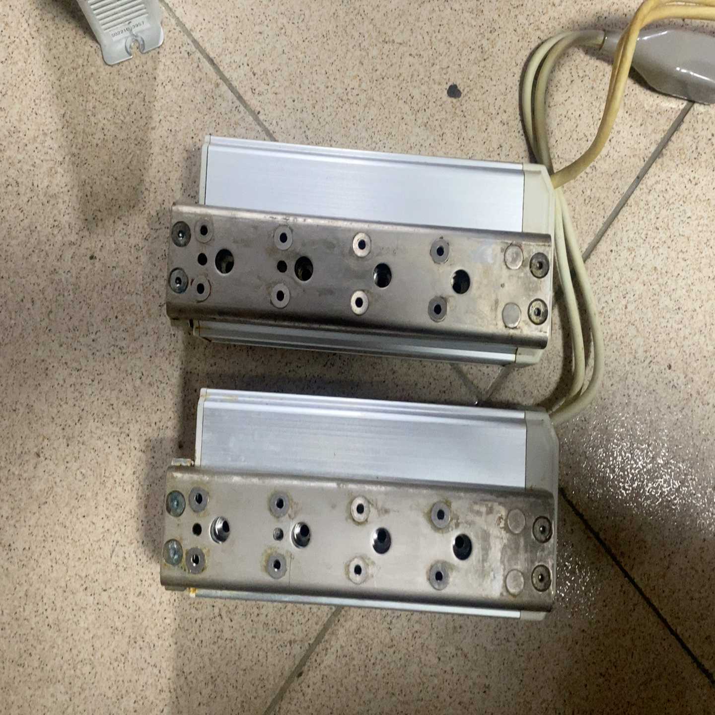 询价SMC二手电动滑台气缸模组LES16RK-75LEcPA