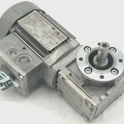 SEW WF10 DT56L4TFAAD8 Getriebemotor 012kW 1300rpm 1815Nm IP5