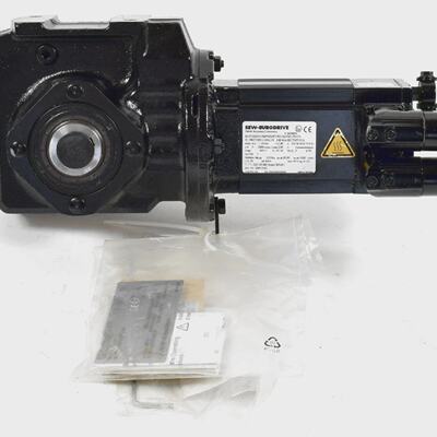 SEWEurodrive Servomotor mit Getriebe SA37II2GD CMP50SKYRH1MS