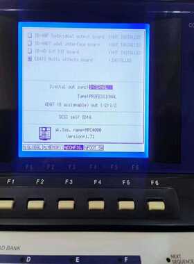 询价~akai mpc4000 采样机，显示屏