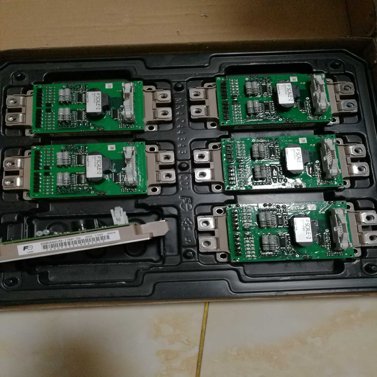 2MBI600VN-170P-50，带板2SP011询价