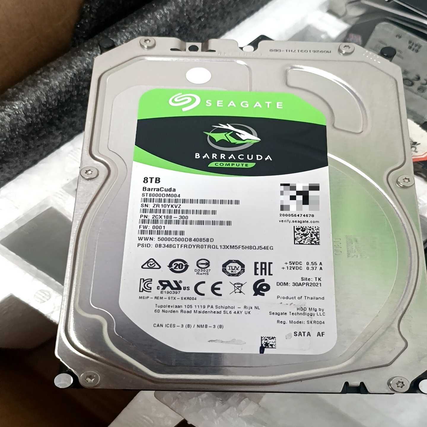 希捷8t机械硬盘，SATA接口，成色如图，有4个，需要直接拍--议价
