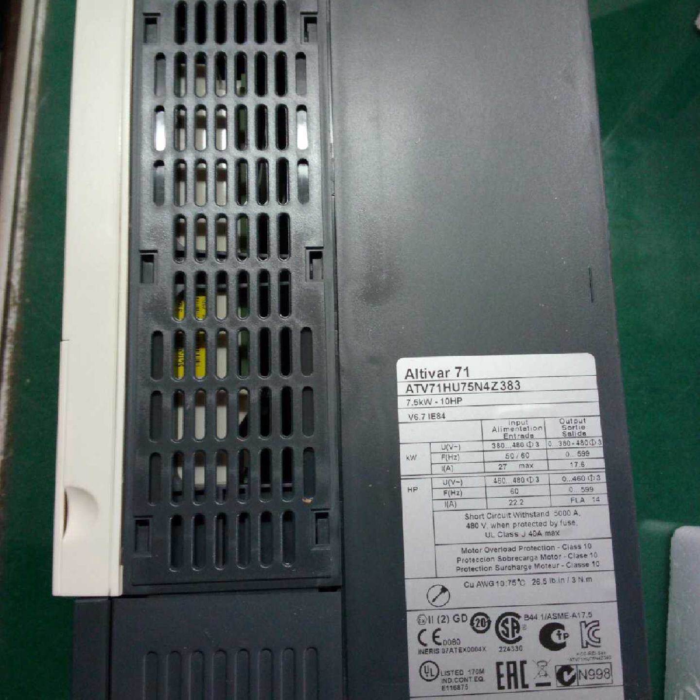 议价施耐德ATV71HD55N4Z变频器55kW-75HP- 480 EMC滤波器原装正品