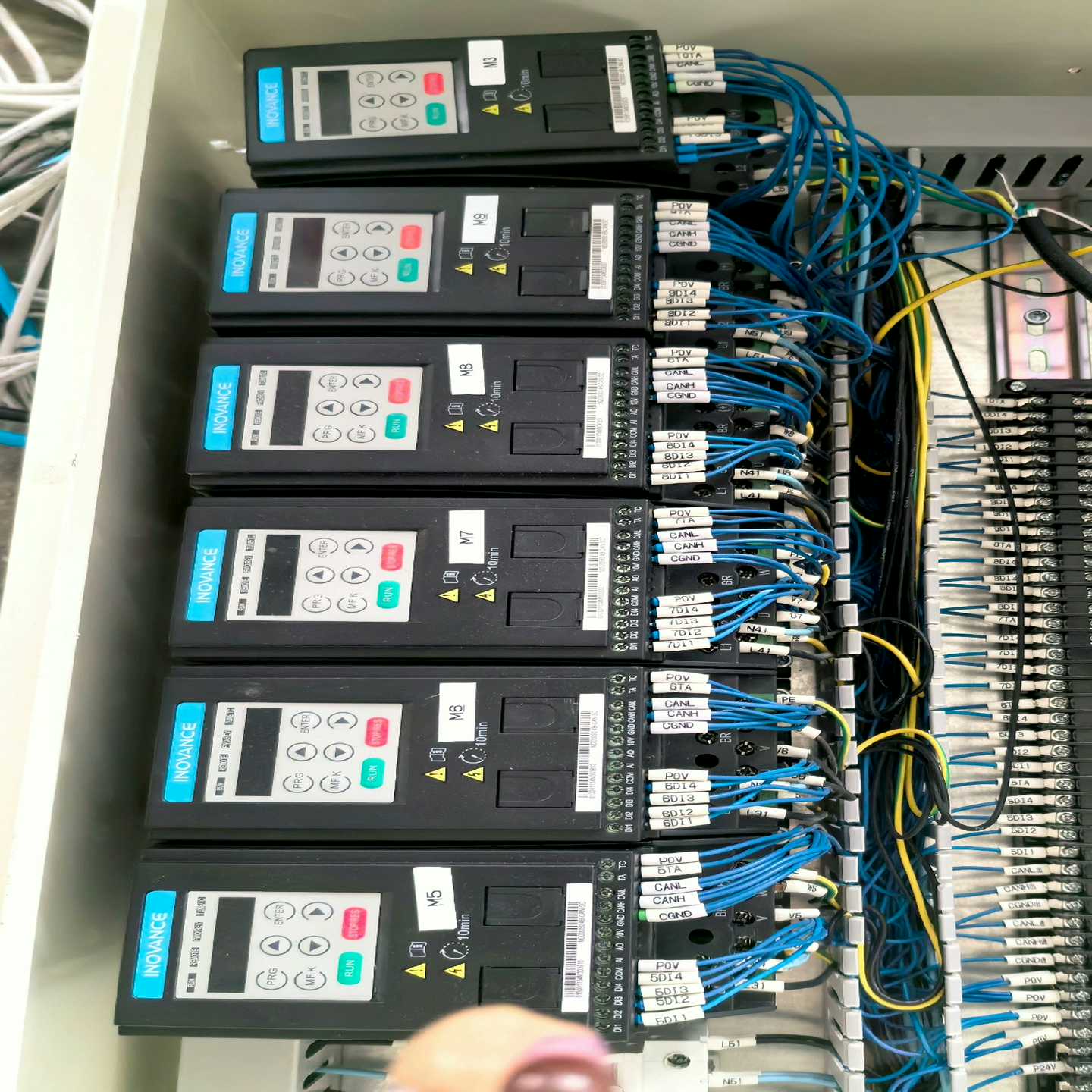 #变频器汇川0.4KW0.75KW变频器MD200S0{议价}