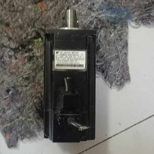 SGMAH-04A1A21D安川400w电机，剪线的，实询价