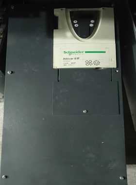 出一台施耐德61F变频器，型号ATV61FHD37N4Z，3--议价商品