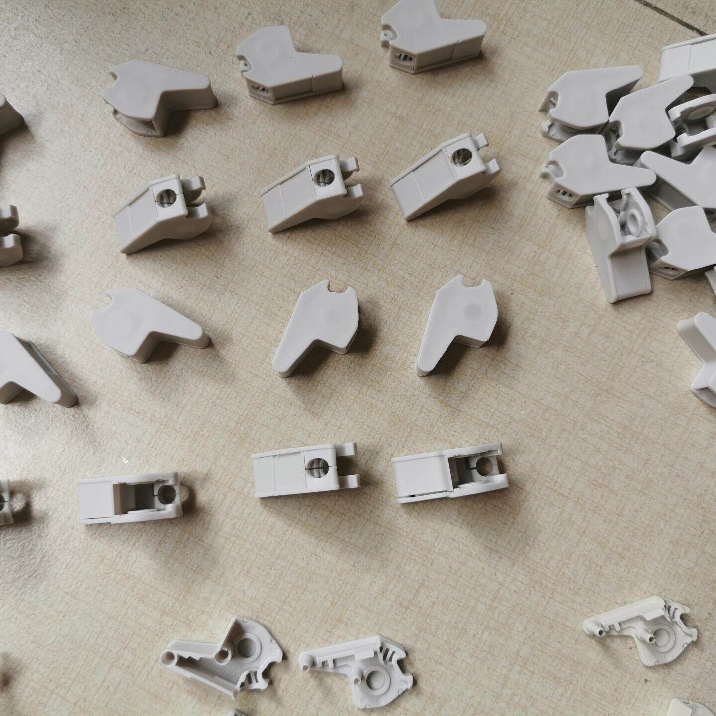 ABB卡件的把手。塑料部分，不含金属部分。有货的。--议价商品