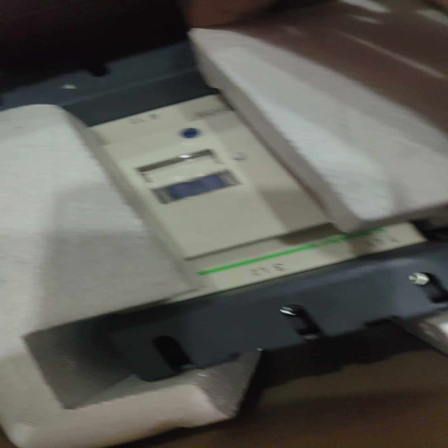 施耐德接触器LCID17000M7C。还有3个--议价商品