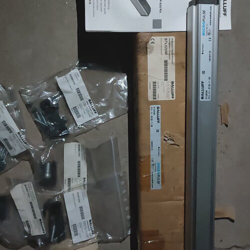【询价】巴鲁夫 BTL02UW BTL5-A11-M1100-P-S适用