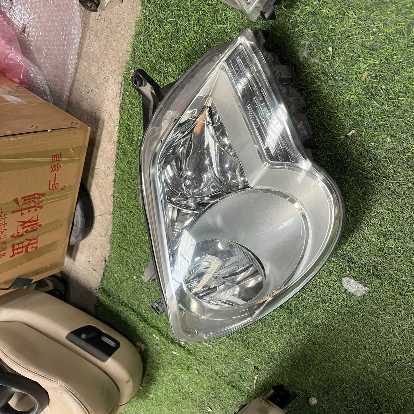大众新宝来拆车前大灯一对，09-12款宝来，原车拆车件，灯抓--议