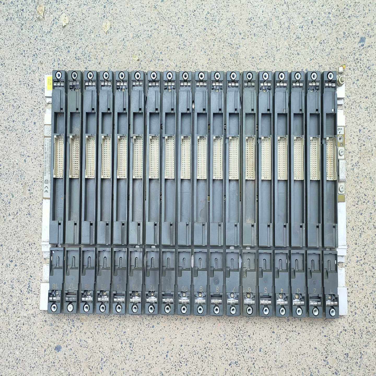 议价西门子机架6ES7403-1TA00-0AA06ES740