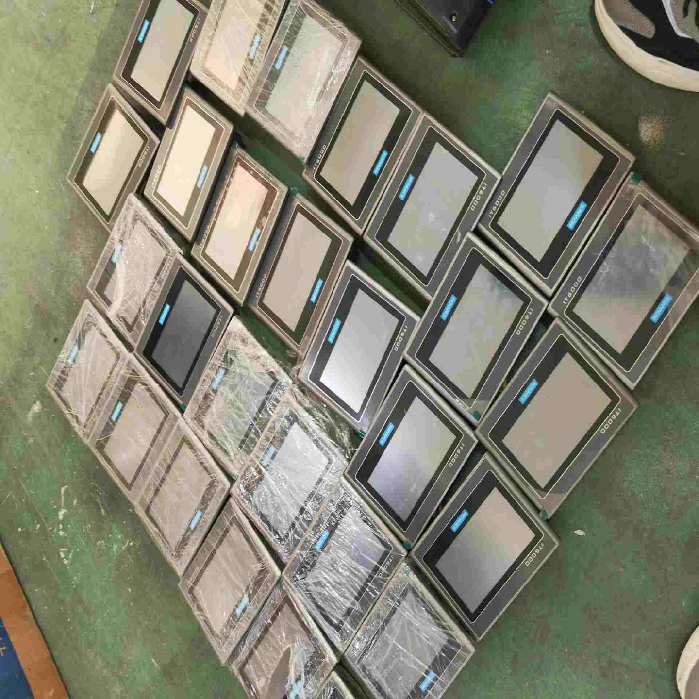 汇川4.3触摸屏,型号:IT6043T,库存40套,询价