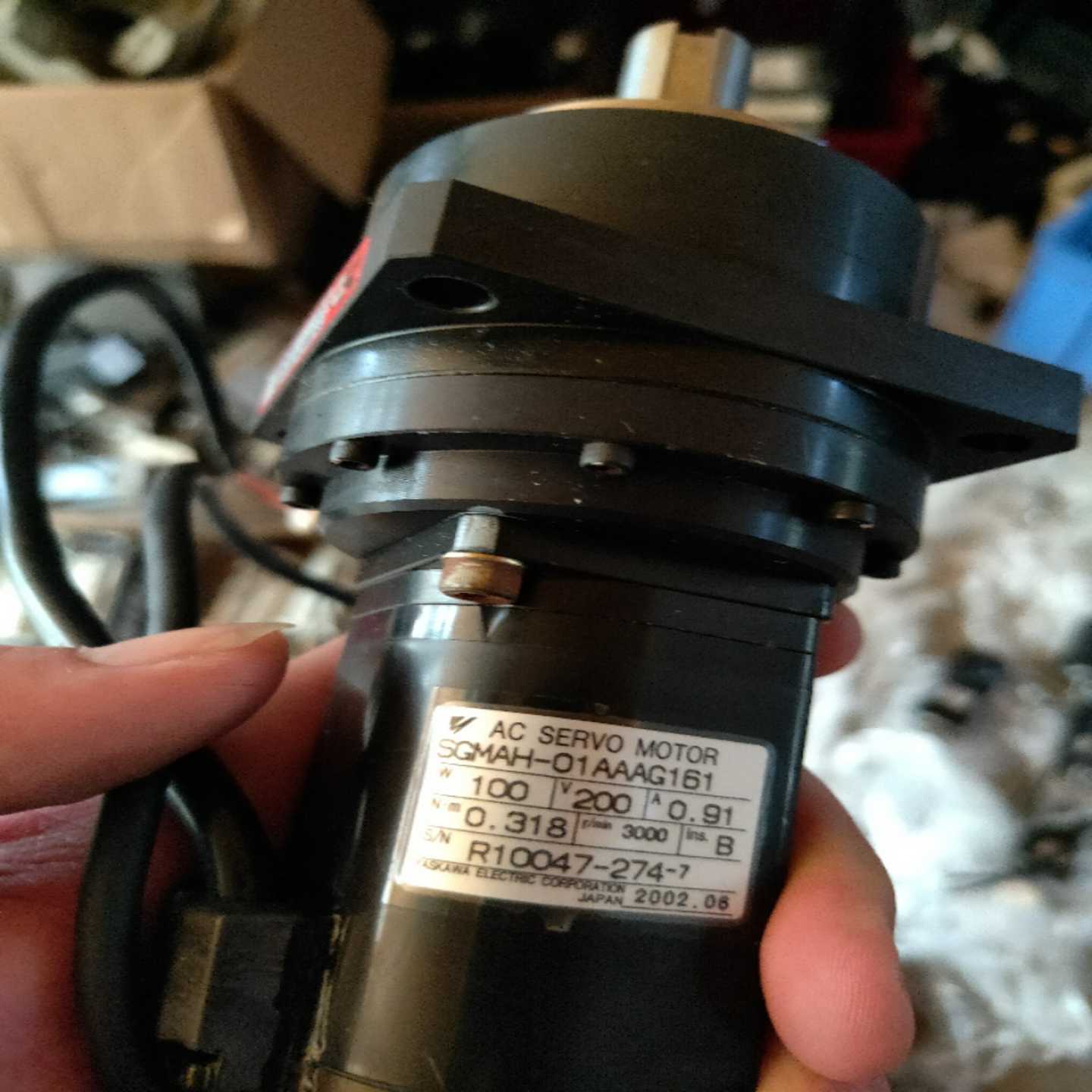 安川伺服马达SGMAH-01AAA21,2C2BFJ21询价