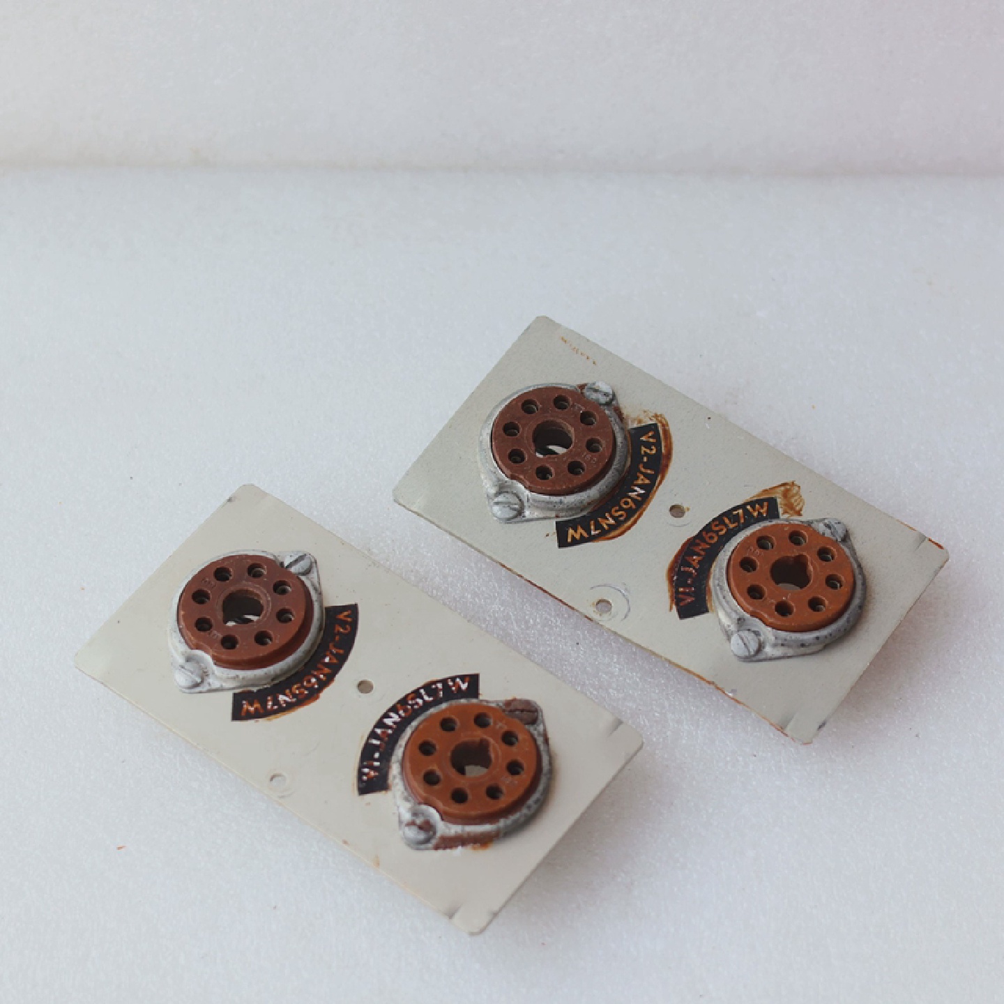 早期西电机器拆下大八脚6SN76SL759626X5电子管管座一张带板