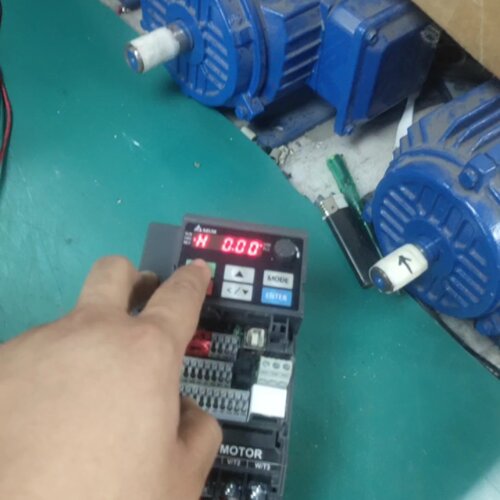 寻X台达变频器1.5KW220vVFD7A5MS21ANS
