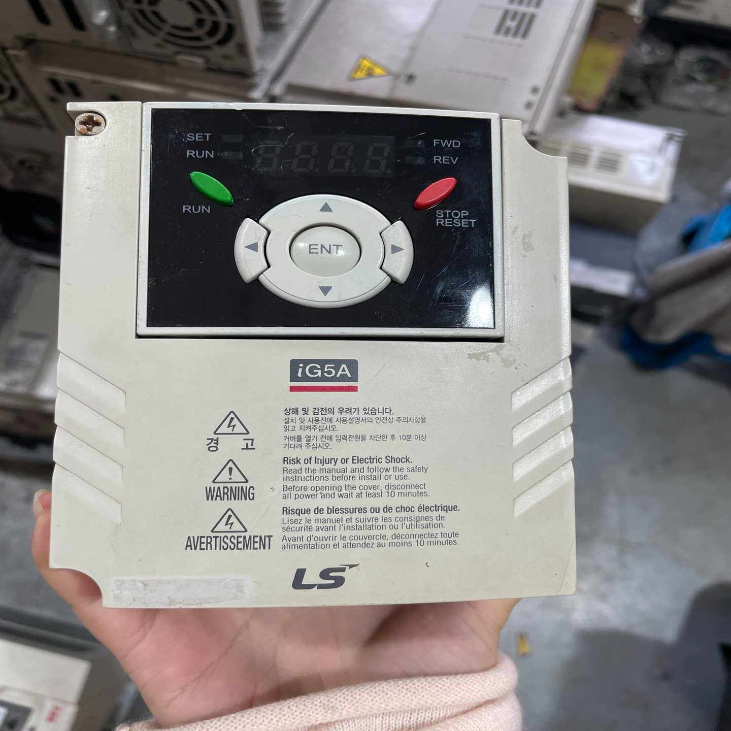 LG变频器SV015IG5A-21.5KW220V询价