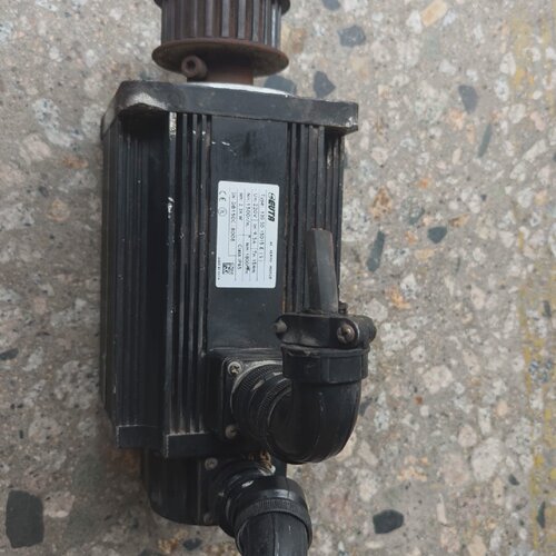 寻艾威图伺服电机130SD15015ES2.3kw