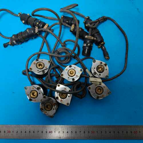 咨询-3600线空心轴编码器E6H-CWZ3X，电压512