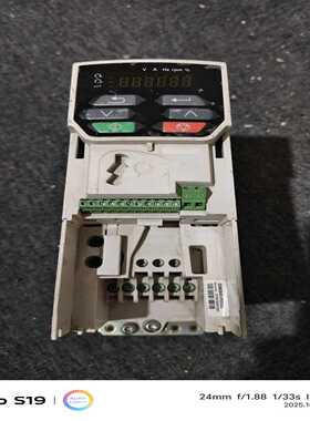 尼得科变频器M200-02400041A，功能好，实物