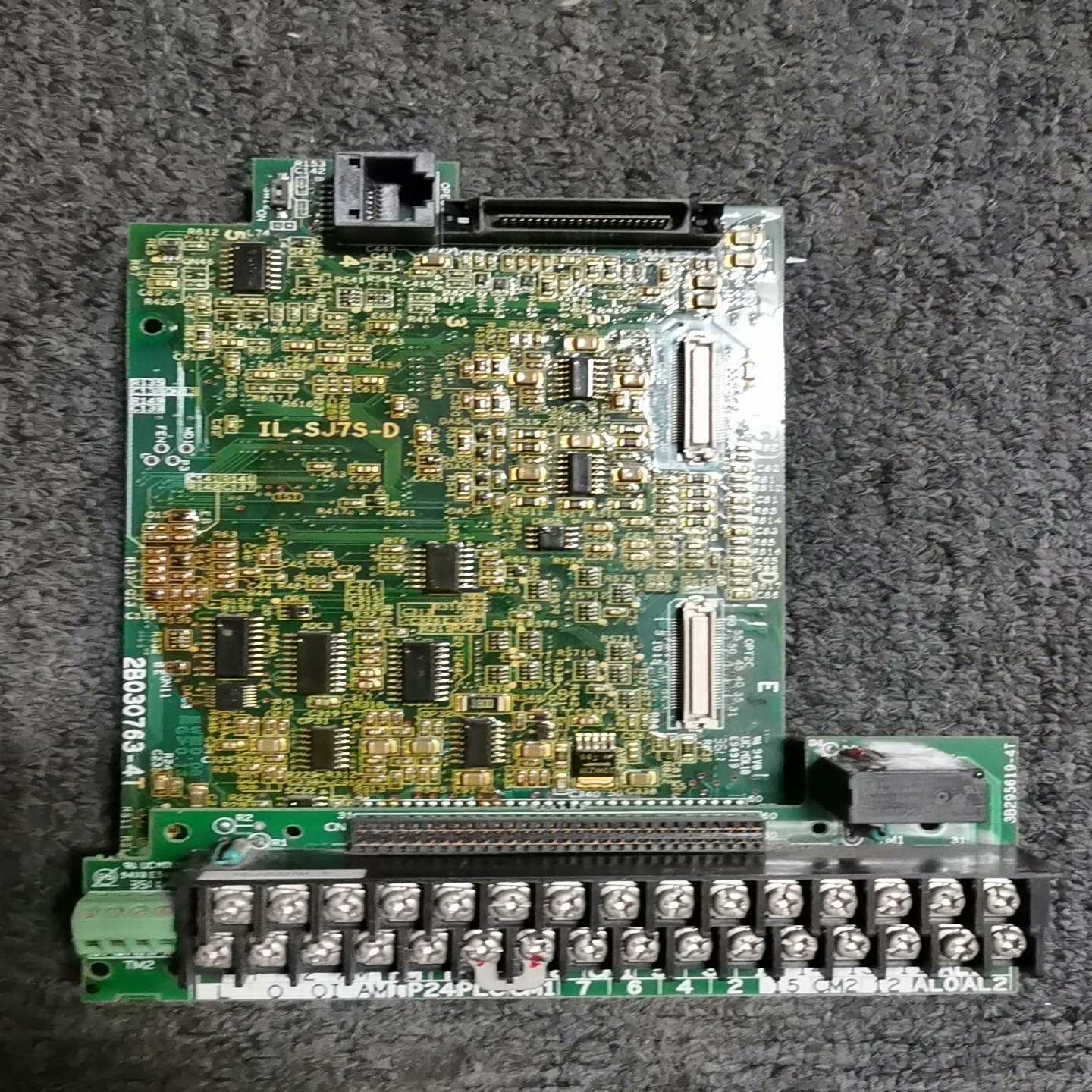 议价原装拆机日立SJ700B，45/60千瓦的主板m，2B030维修/现货