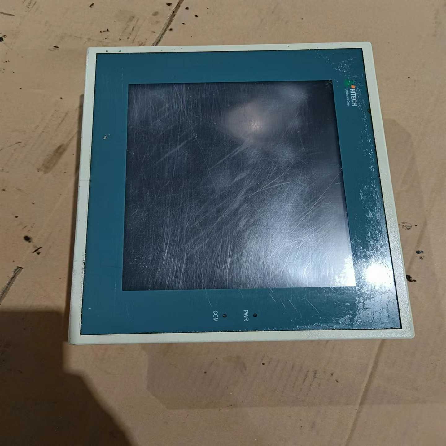 海泰客触摸屏PWS-3261-TFT ，成色如图所示（佳毅工控）
