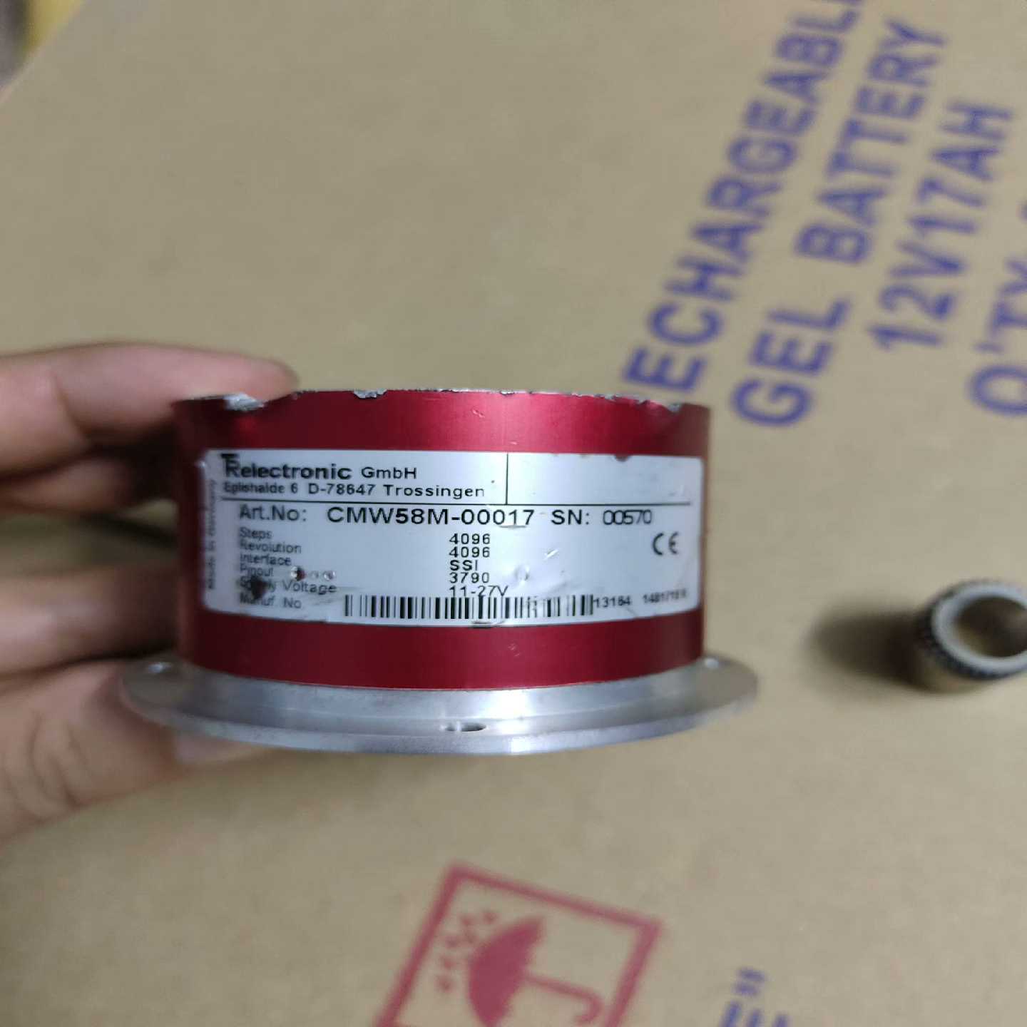 询价帝尔编码器CMW58M-00017/D-78647，成色如下