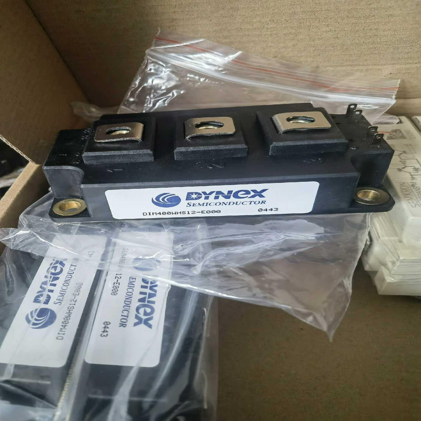 DIM400WHS12-E000适用