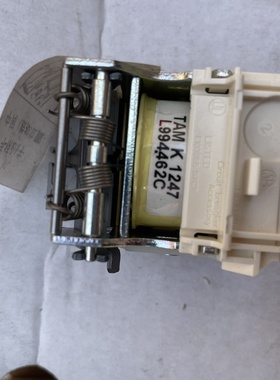 LV429387塑壳断路器欠压脱扣器MNUVR