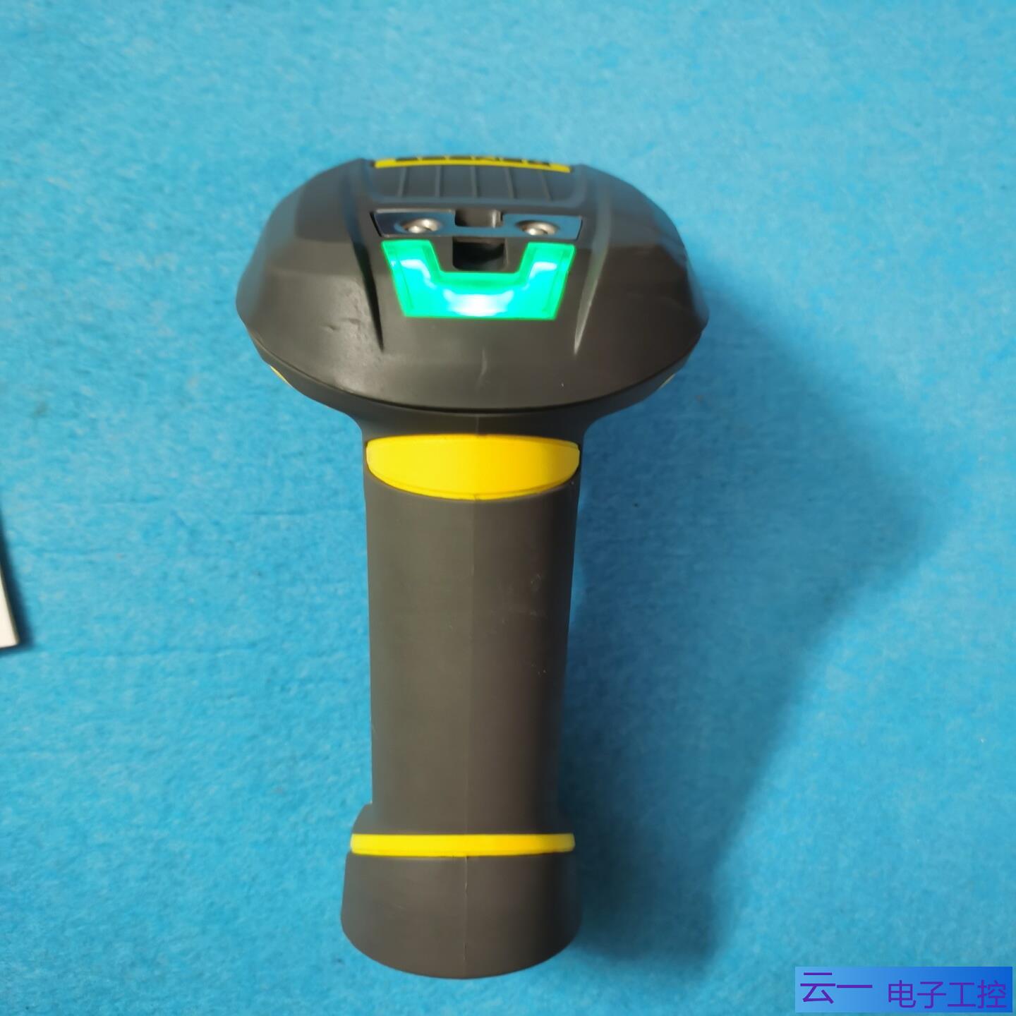 cognex康耐视 dm8050c  条码扫描枪 无线扫描枪；议价