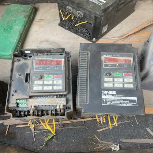 询价正弦380v变频器2.2kwem303a-2r2g/3ro