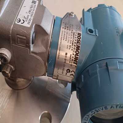 询价全新未使用的罗斯蒙特变送器，型号3051L3，15年，壳体有