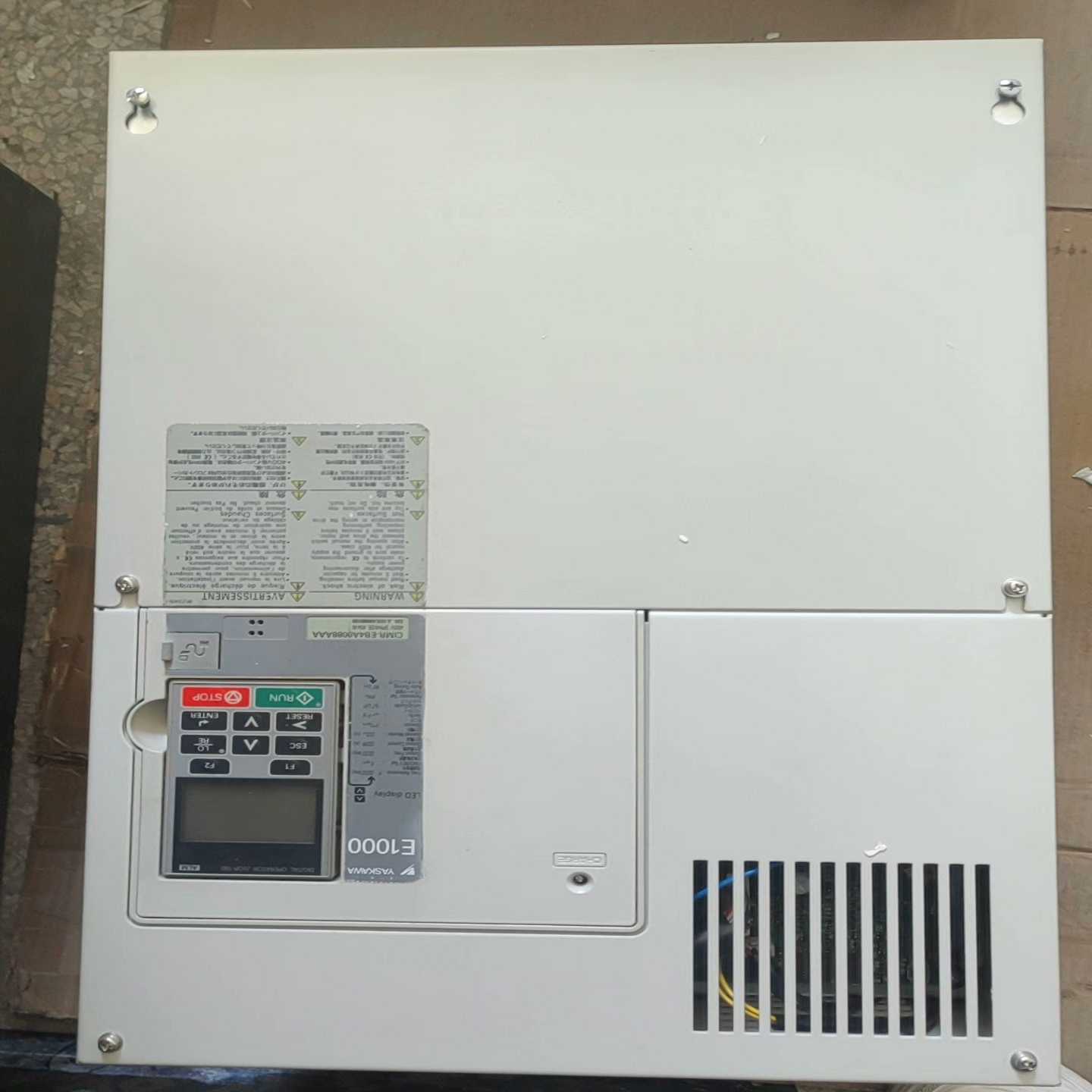 安川变频器E1000系列CIMR-EB4A0088AA--议价商品