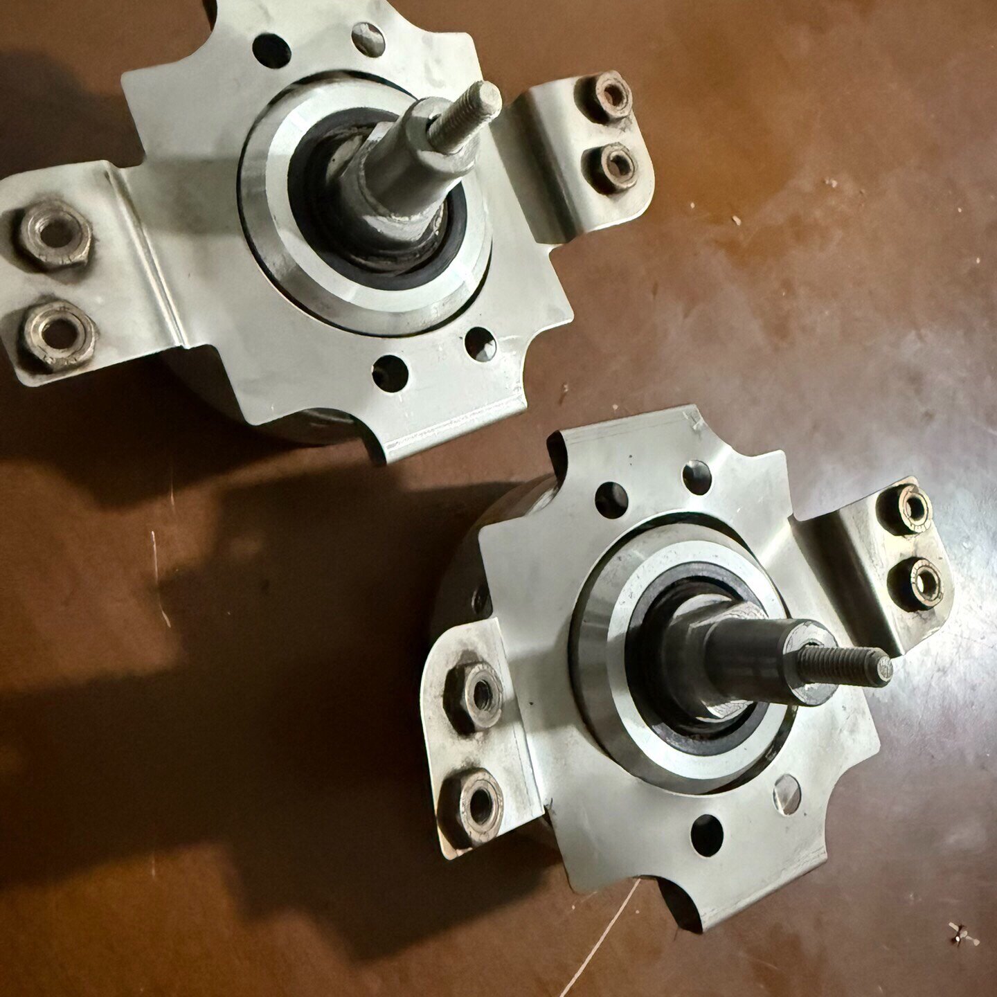 SEW编码器三EG7S两个都是插口扁了便宜处理4500打包