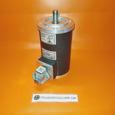Lenze 3 AC Servo Asynchronous Motor SDSGAXX06322  0.400 kW