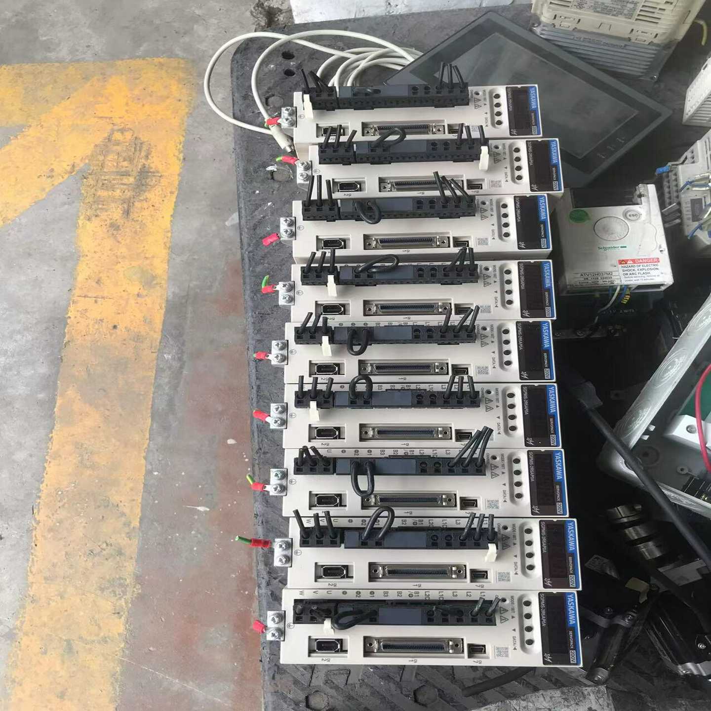 安川伺服驱动器SGPMS-2R5AP0A450W询价