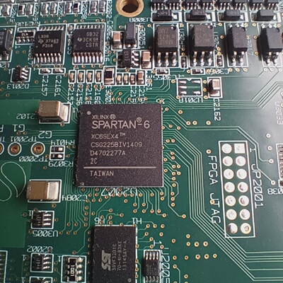寻《SPARTAN6 XC6SLX4 XC6SLX25 FTG