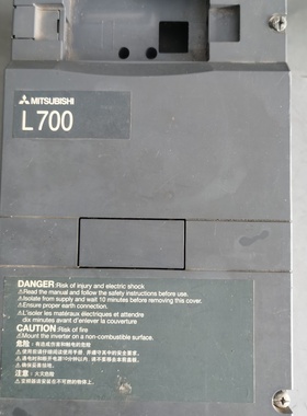 议价三菱变频器FRL7403.7KCHT3.7kw.拆