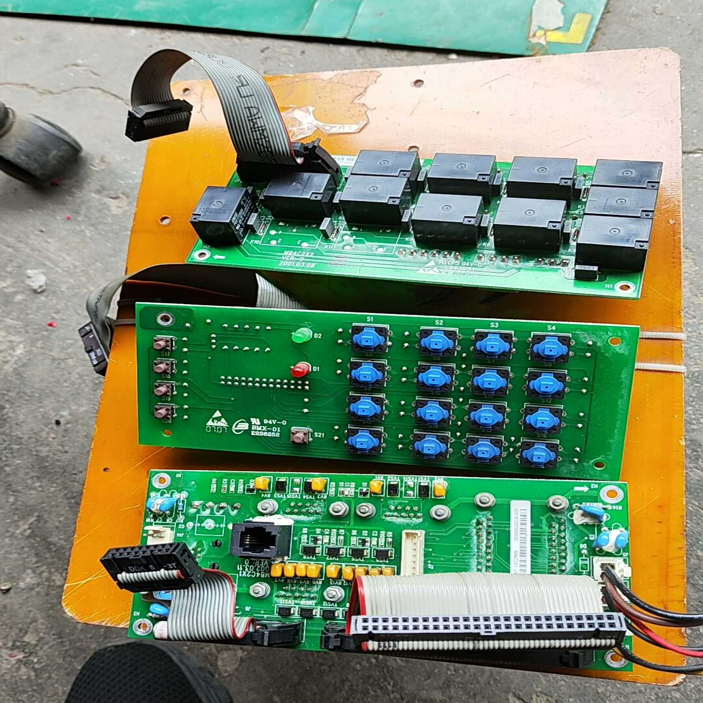 议价M84kC2U1J有两张，成色如图，二手拆机标现货/维修