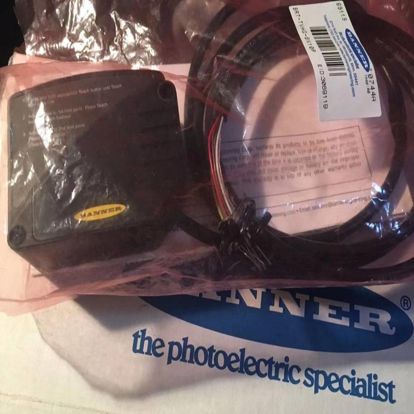 配件LT3NILV LT3PILV LT3NILVQ LT3PILVQ  邦纳BANNER激光传议价