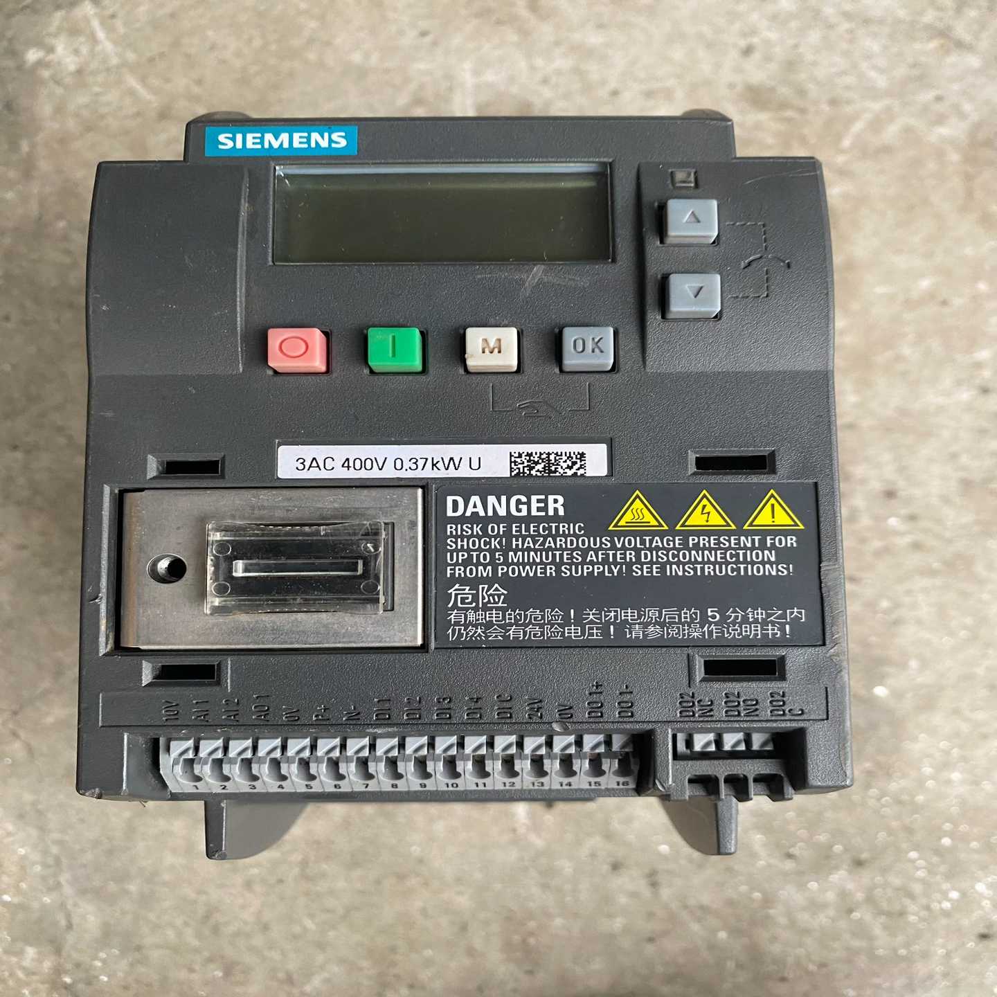 【议价】变频器0.37kw,6SL3210-5BE13-7UV
