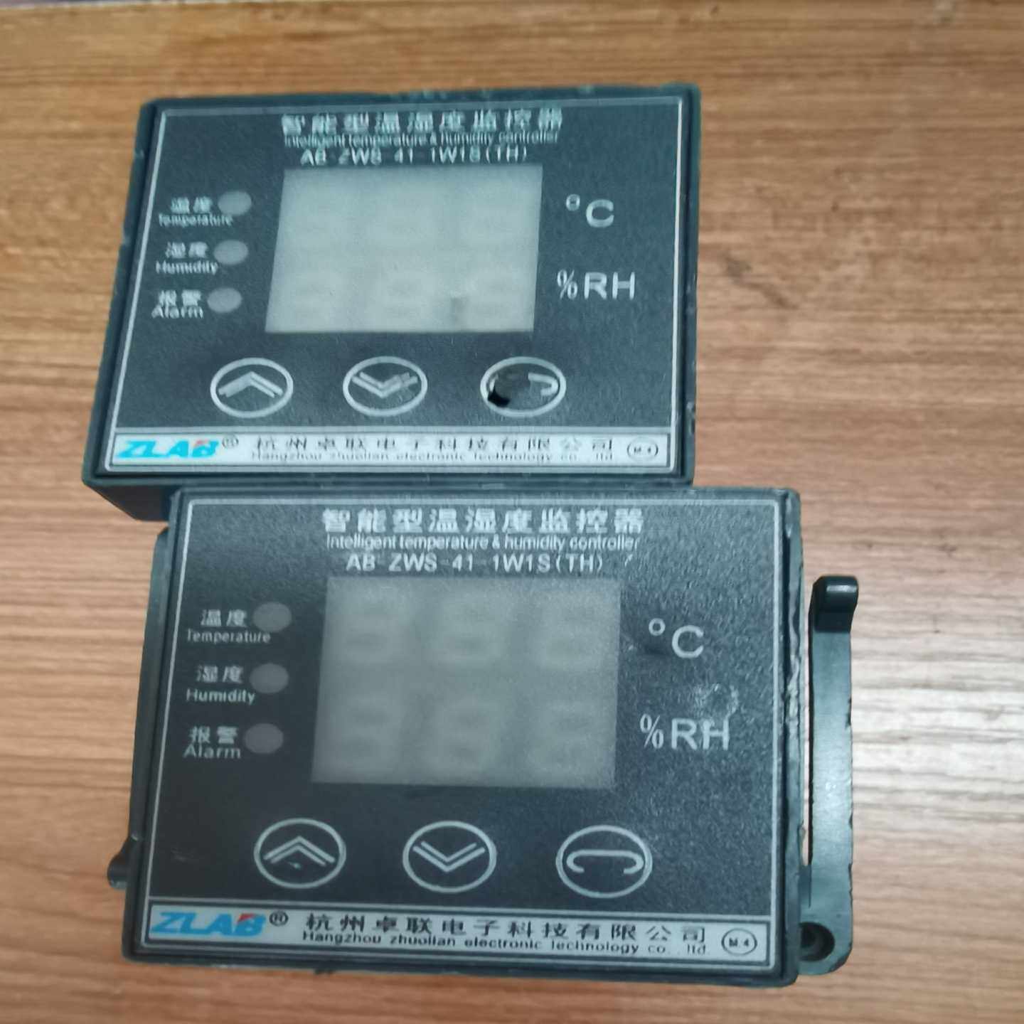 ZLAB卓联智能型温湿度监控器AB-ZWS-41-1W1S(