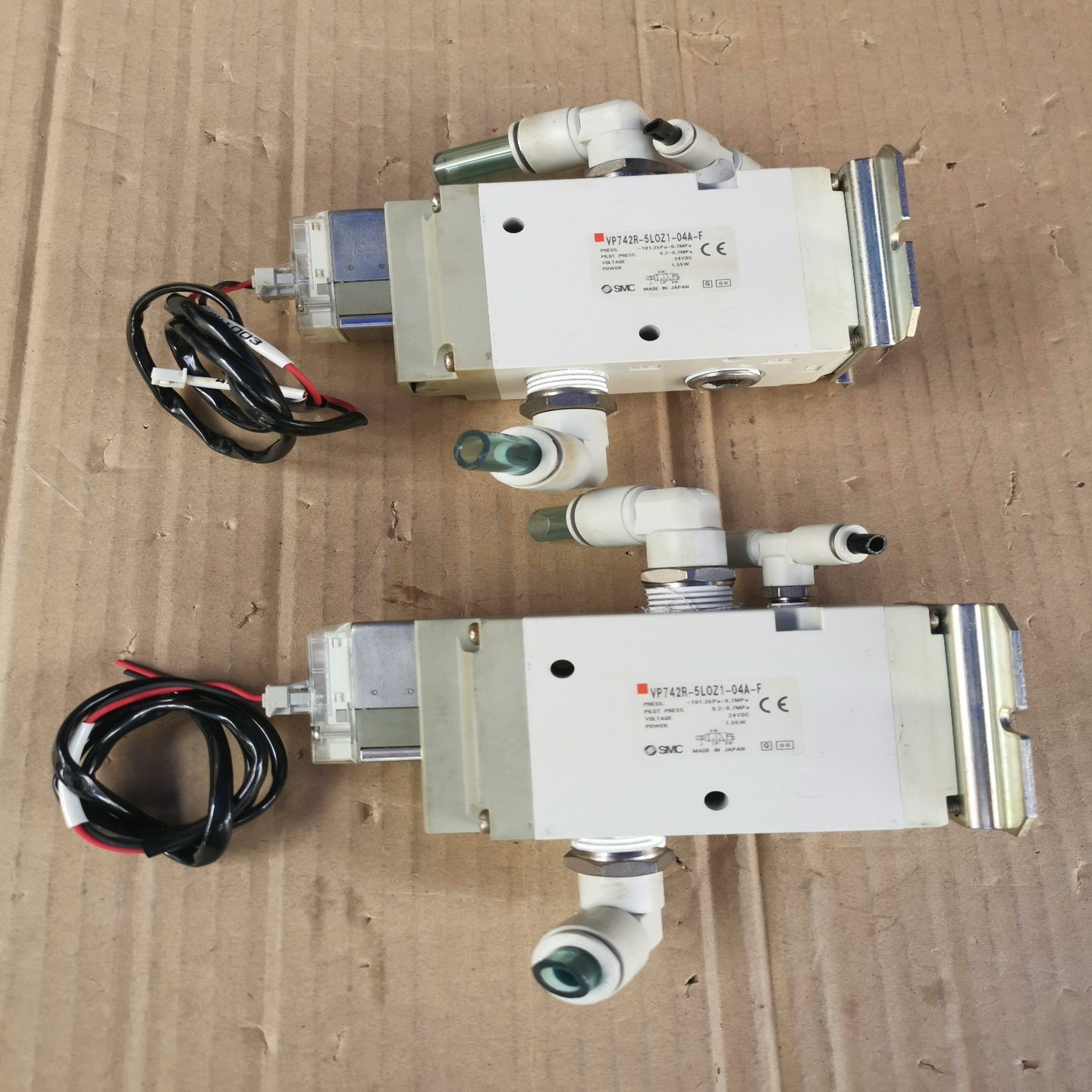 【请询价】SMC电磁阀VP742R-5L0Z1-04A-F成色如图