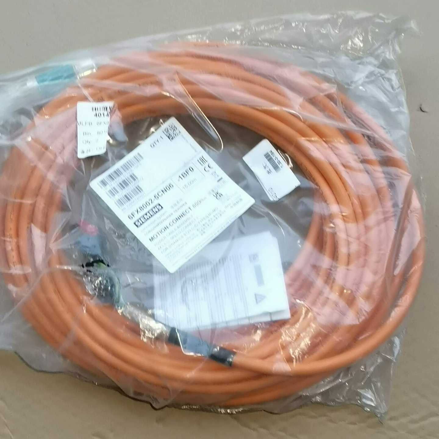 6FX8002-5CN06-1BF0，长度15米议价