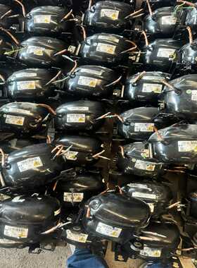 询价~万宝VETZ110L压缩机，大脚，电压230V频率60-22