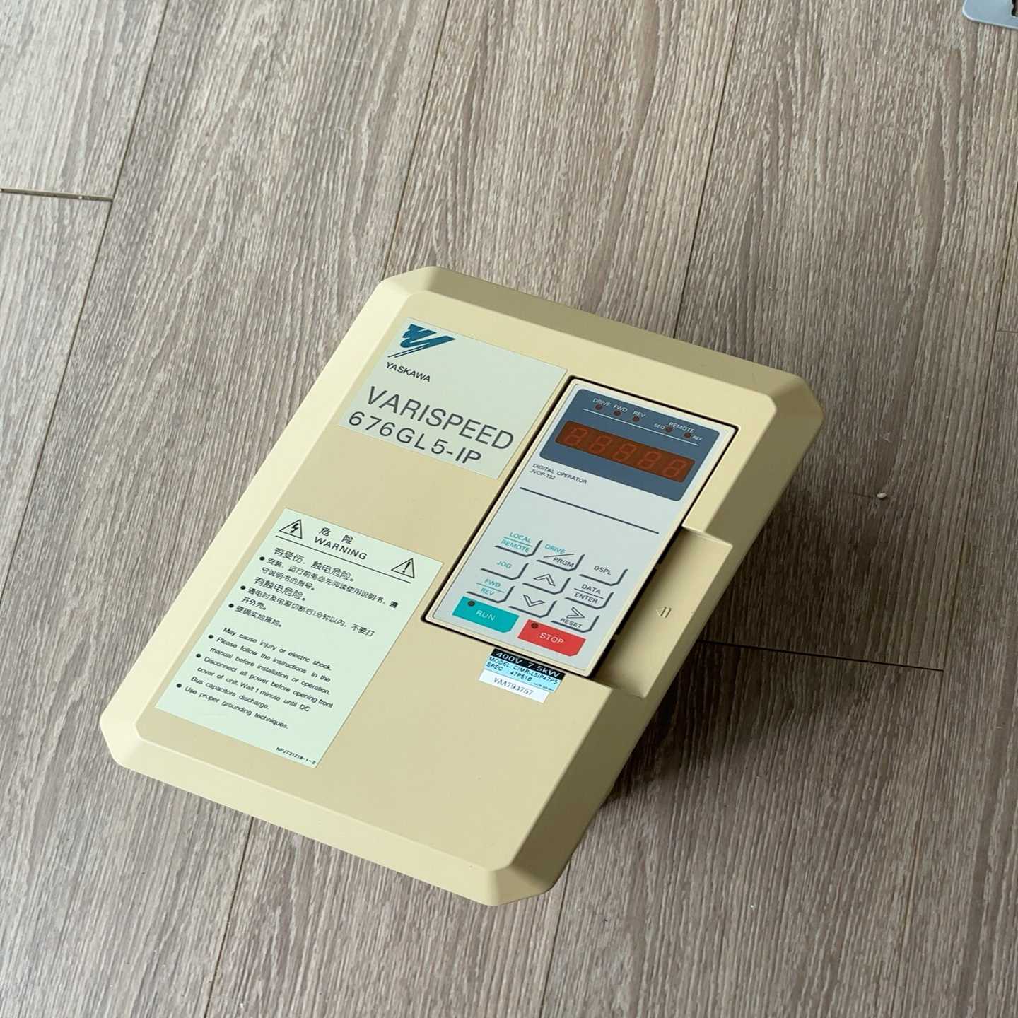 安川676GL5-JJ/IP/JS变频器CIMR-L5JJ4询价